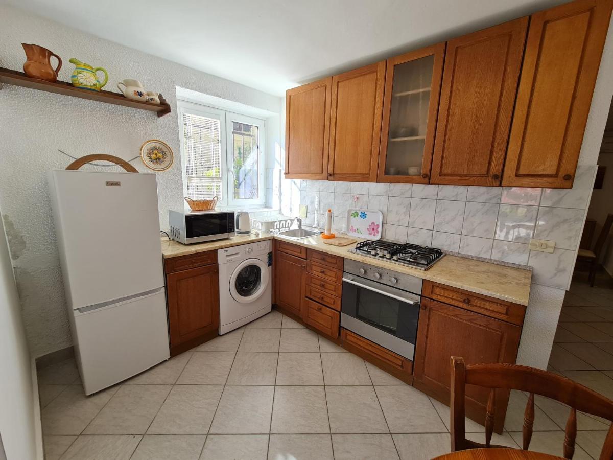 Апартаменты Apartma Pina Изола Экстерьер фото